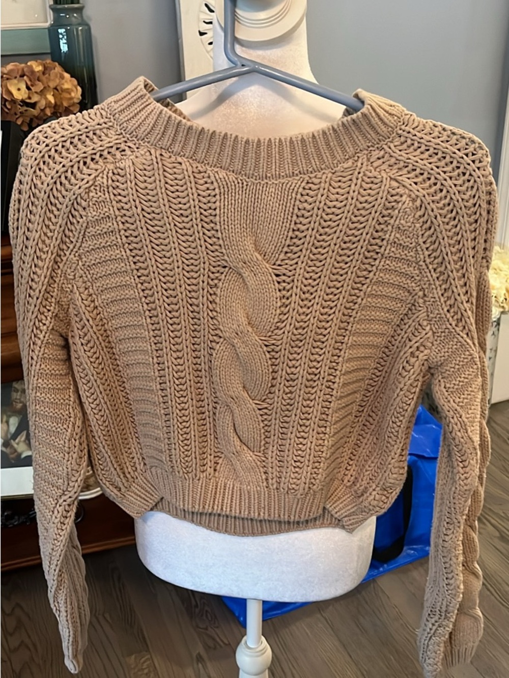 Cable-Knit Crewneck Sweater - Tan